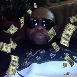 Meet your Posher, Derrick